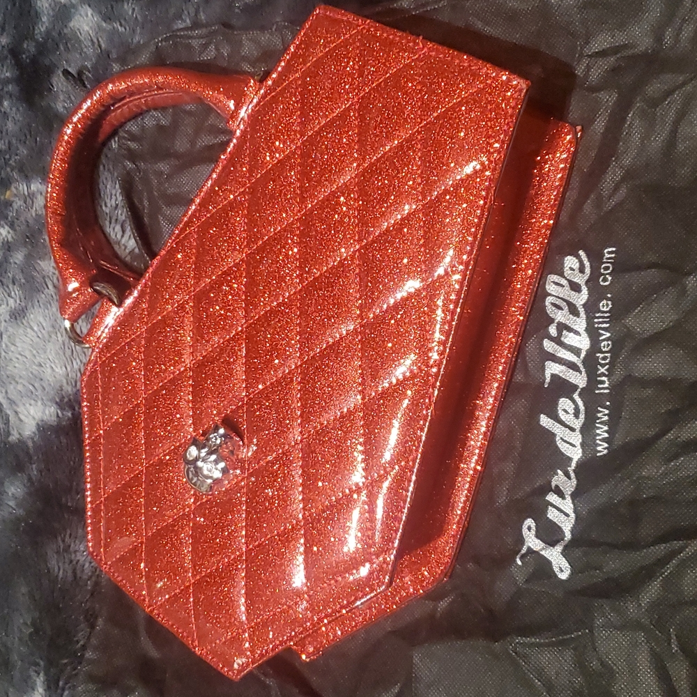 Lux de ville coffin bag
